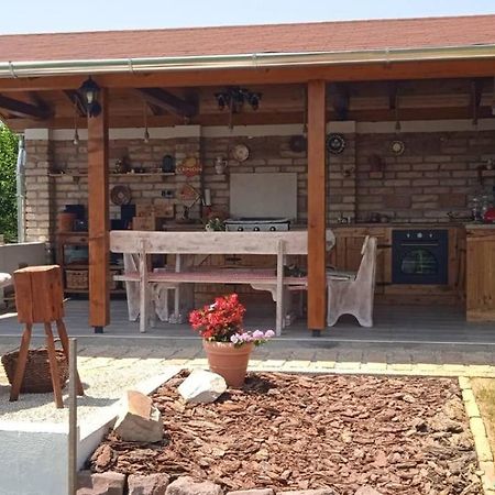 Gyoengyvirag Apartman Keszthely Bagian luar foto