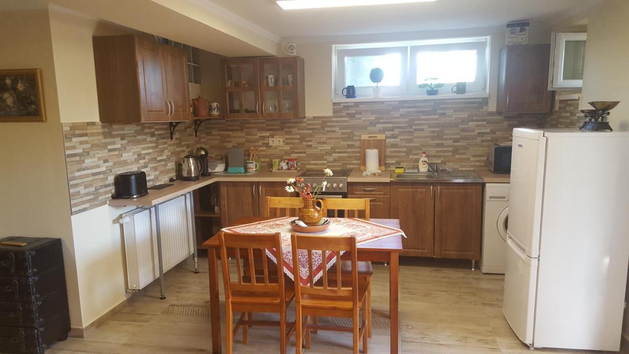 Gyoengyvirag Apartman Keszthely Bagian luar foto