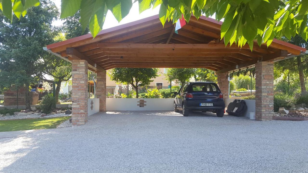 Gyoengyvirag Apartman Keszthely Bagian luar foto