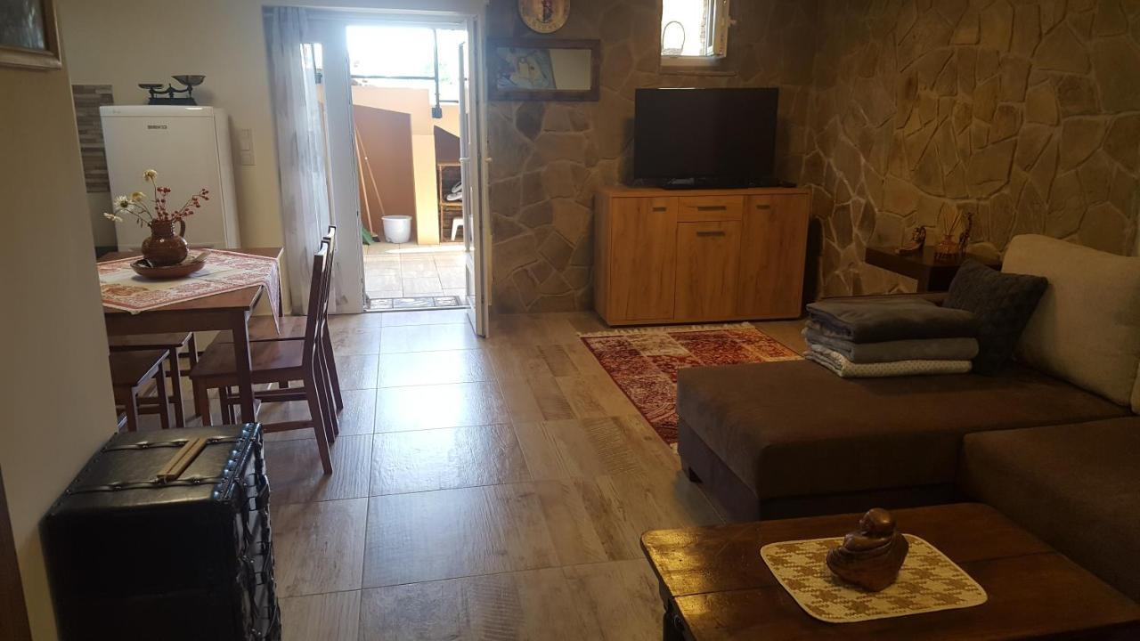 Gyoengyvirag Apartman Keszthely Bagian luar foto