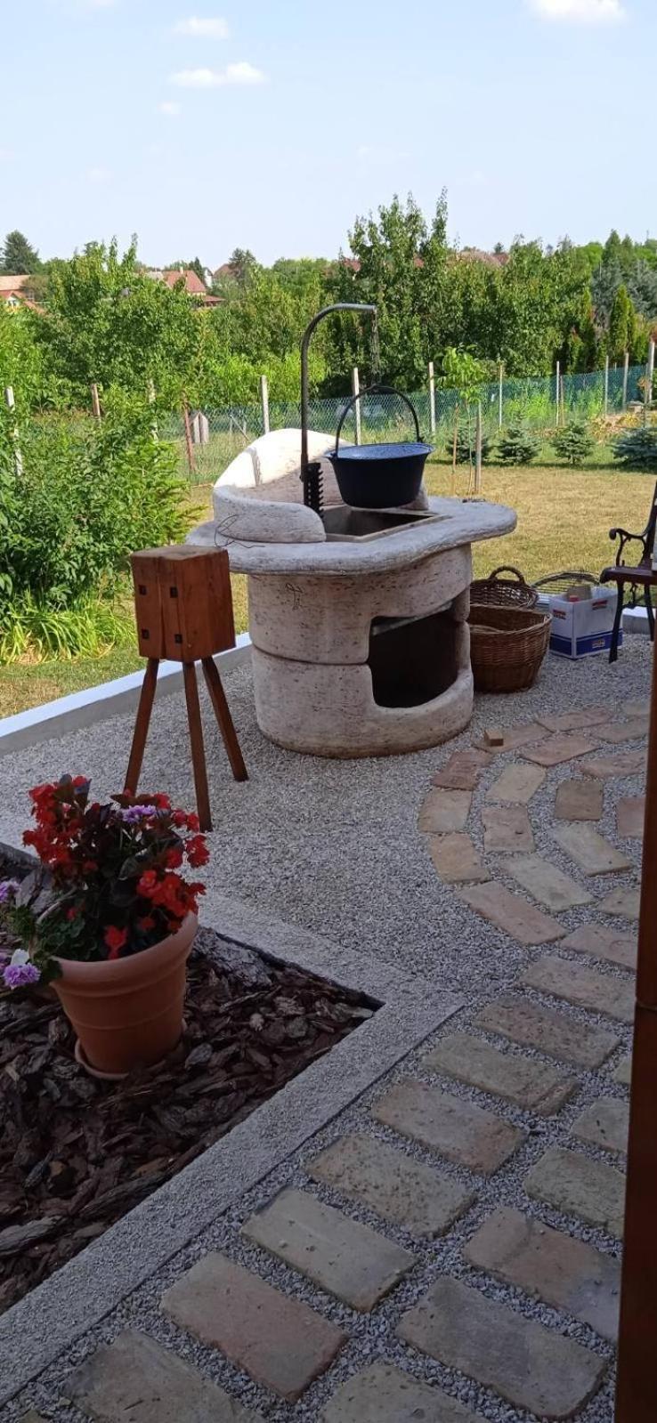 Gyoengyvirag Apartman Keszthely Bagian luar foto